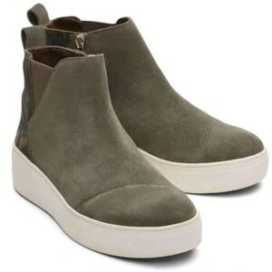 TOMS Jamie Olive Green Suede Platform Wedge Sneaker Boots, Size 6.5
